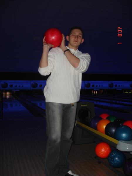 BOWLING
