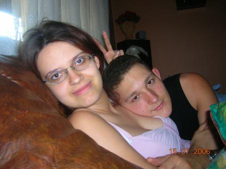EN COUPLE